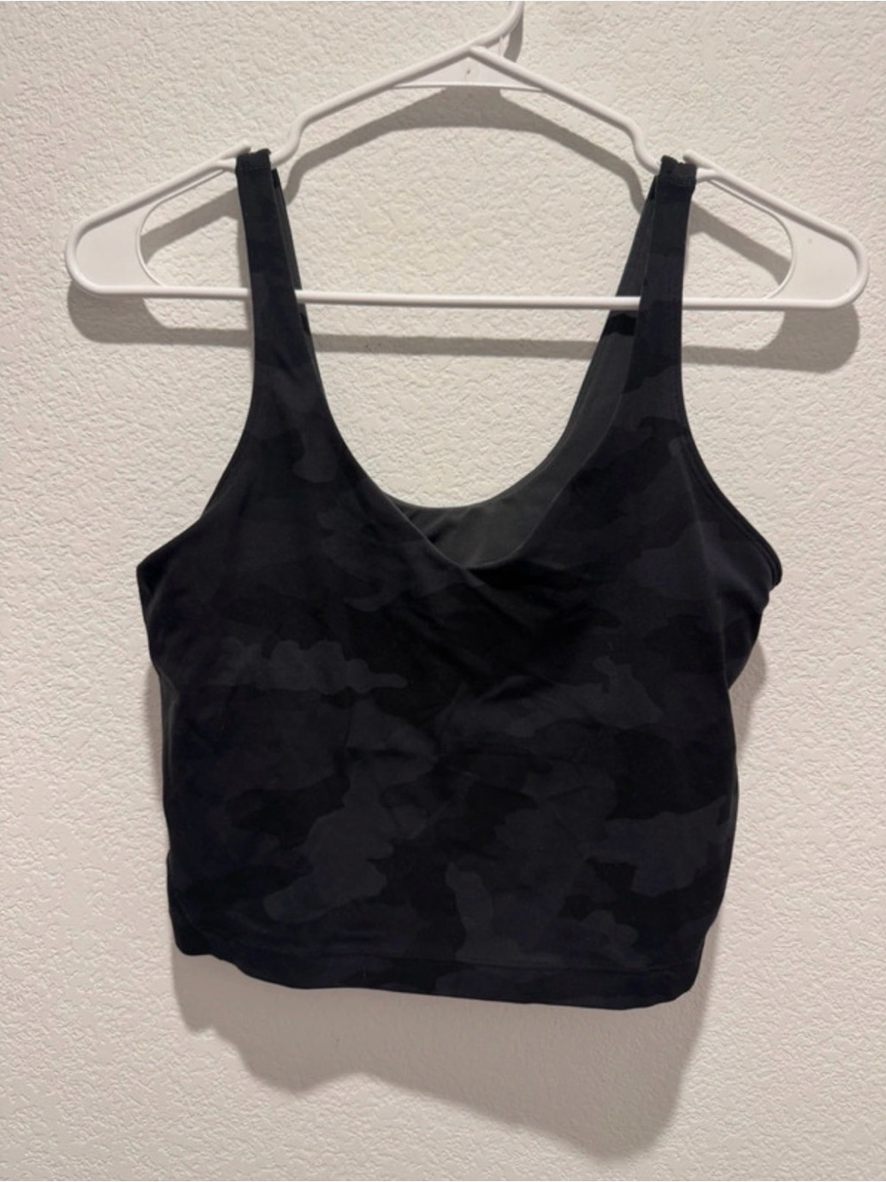 Lululemon sports bra size 8